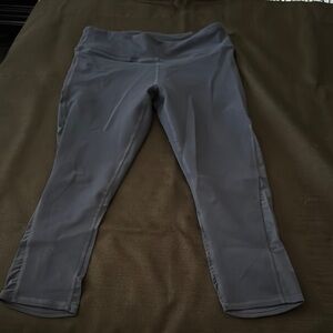 Fabletics Gray Cropped Leggings